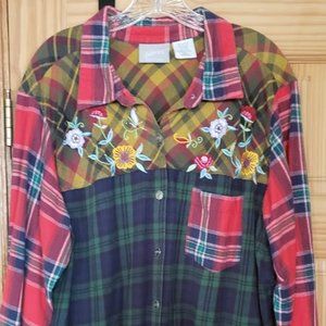 SALE... Cute Flannel Shirt💜🩵